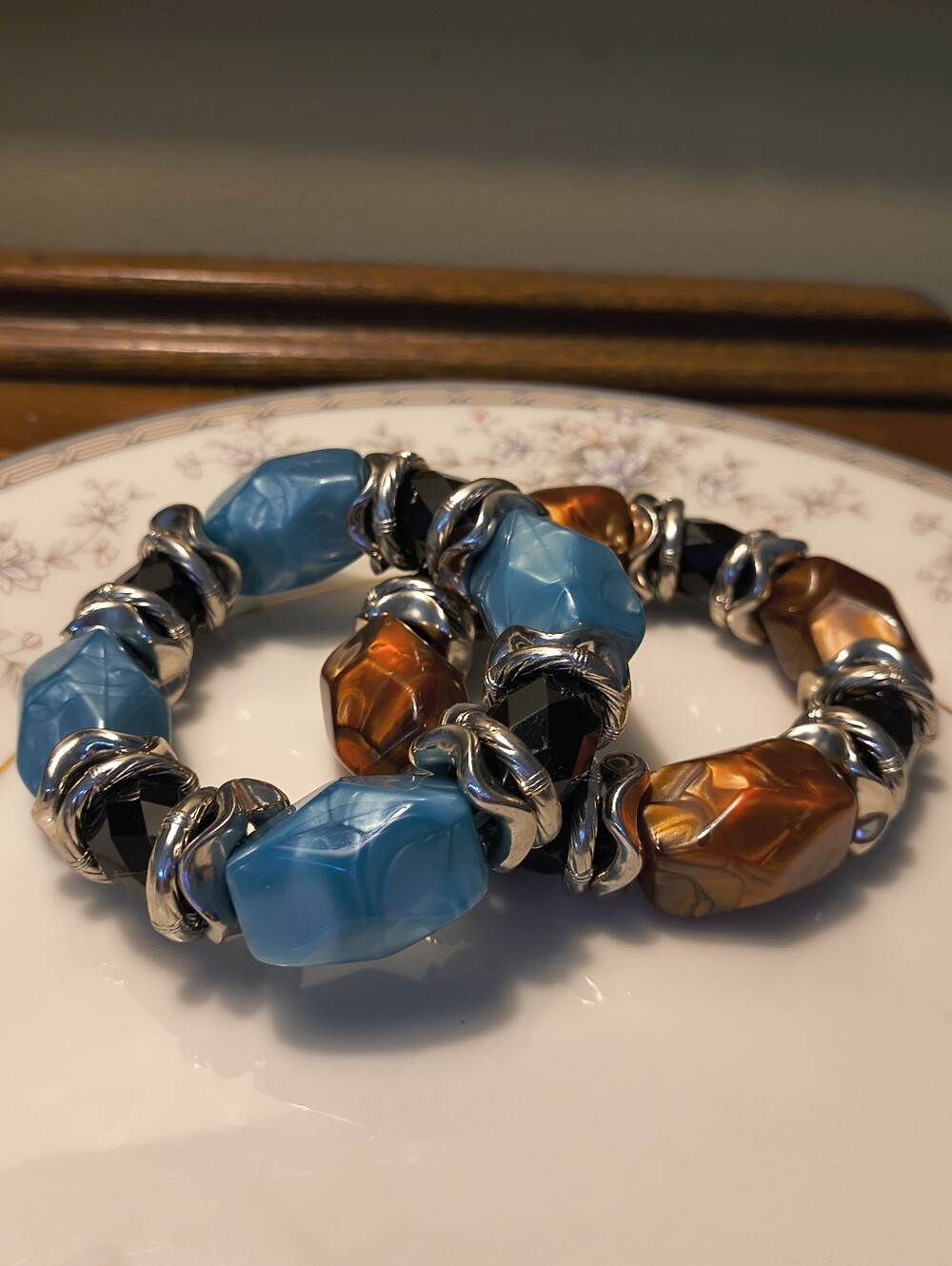 Vtg Set 2 Boho Faux Turquoise & Copper Lucite Bracelets Original 80s